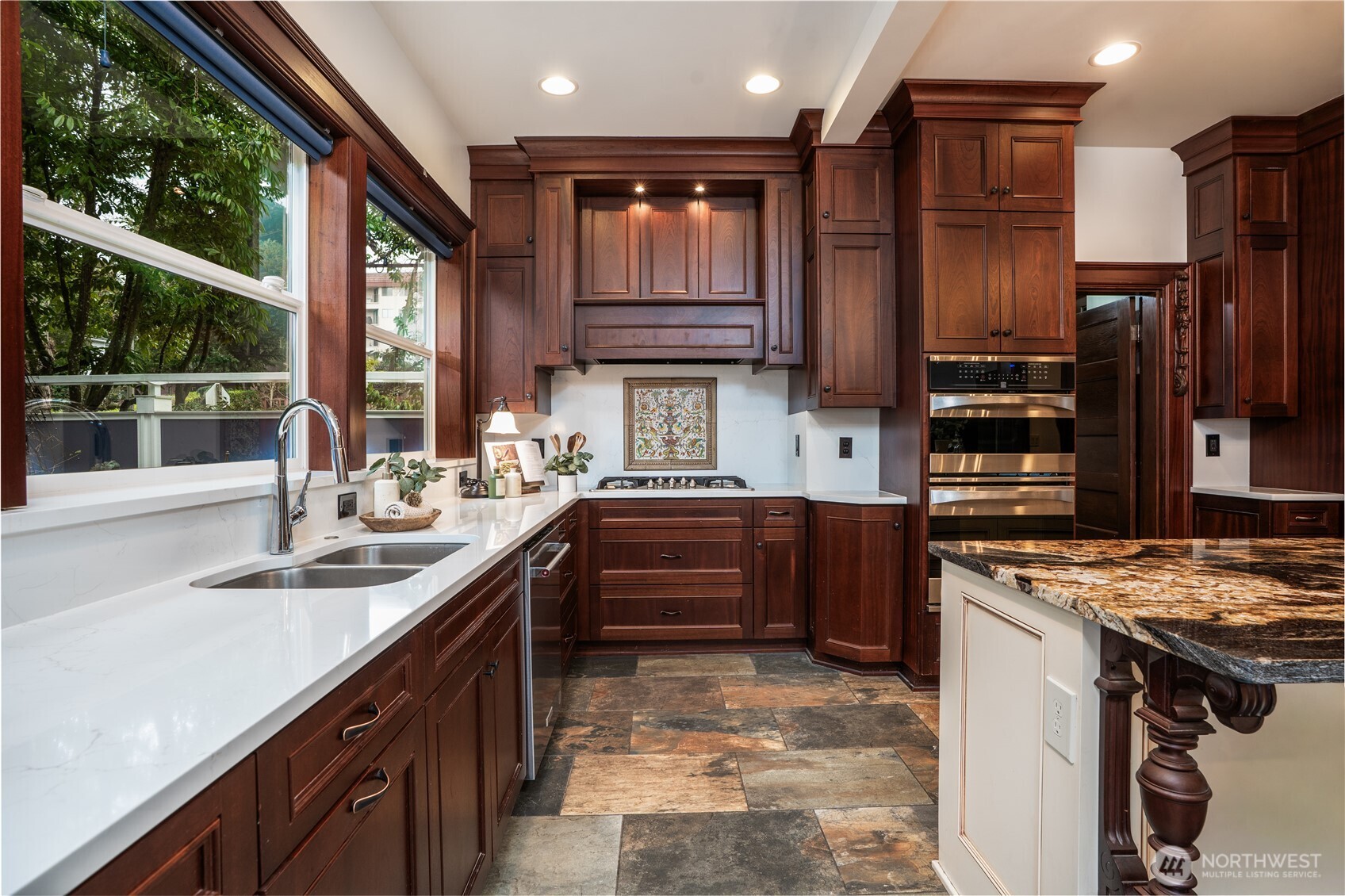 923 N Yakima Avenue , Tacoma, WA 98403