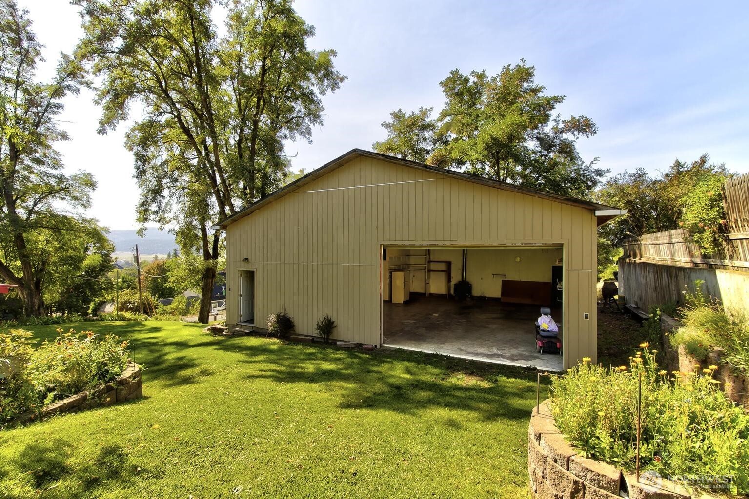 159 E 10th Avenue , Colville, WA 99114