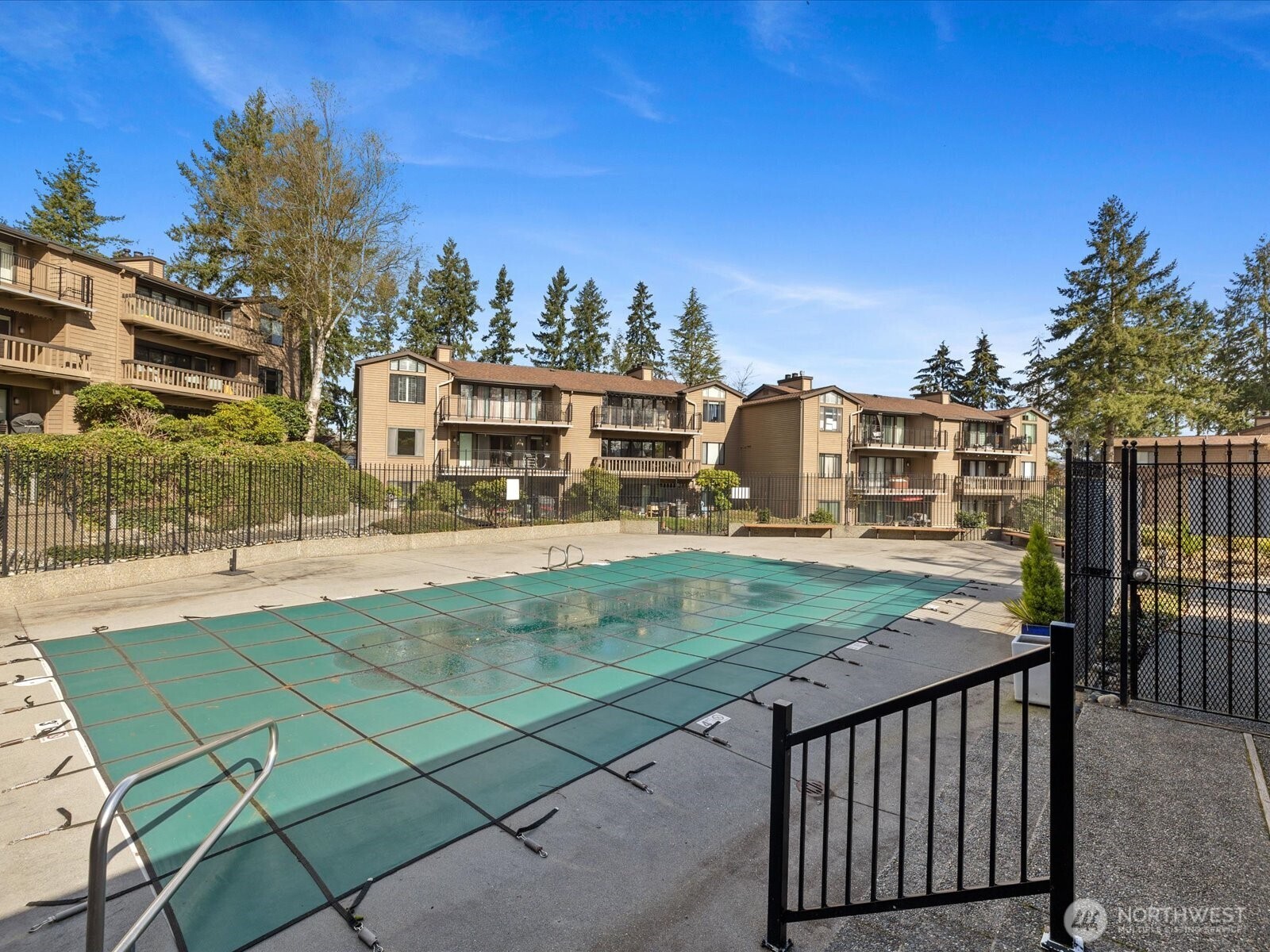 17412 NE 40th Place #A6, Redmond, WA 98052