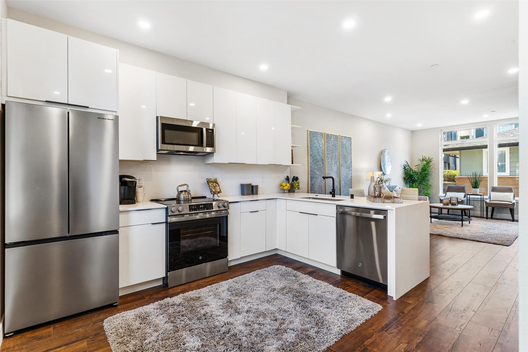 7144 47th Avenue SW, Seattle, WA 98136