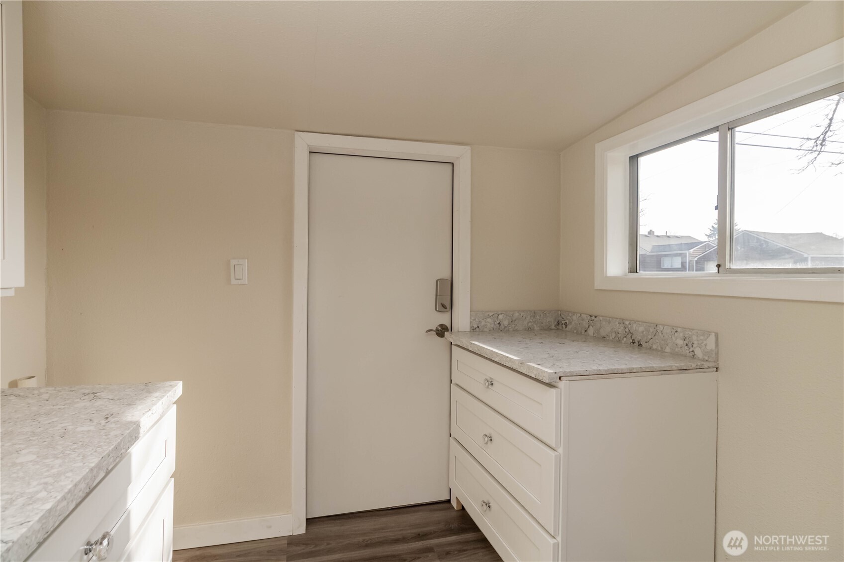 6645 S Oakes Street , Tacoma, WA 98409