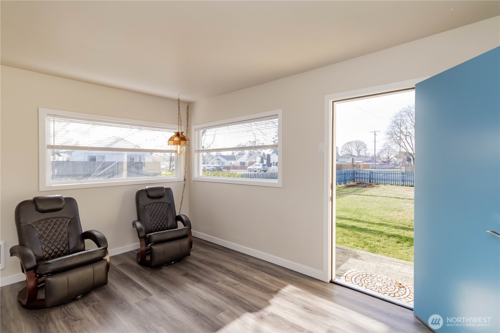 6645 S Oakes Street , Tacoma, WA 98409