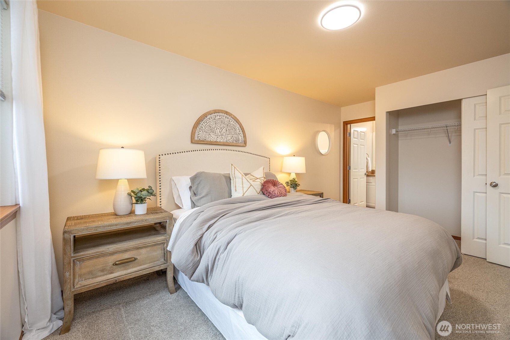 422 Oak Hill Lane , Burlington, WA 98233