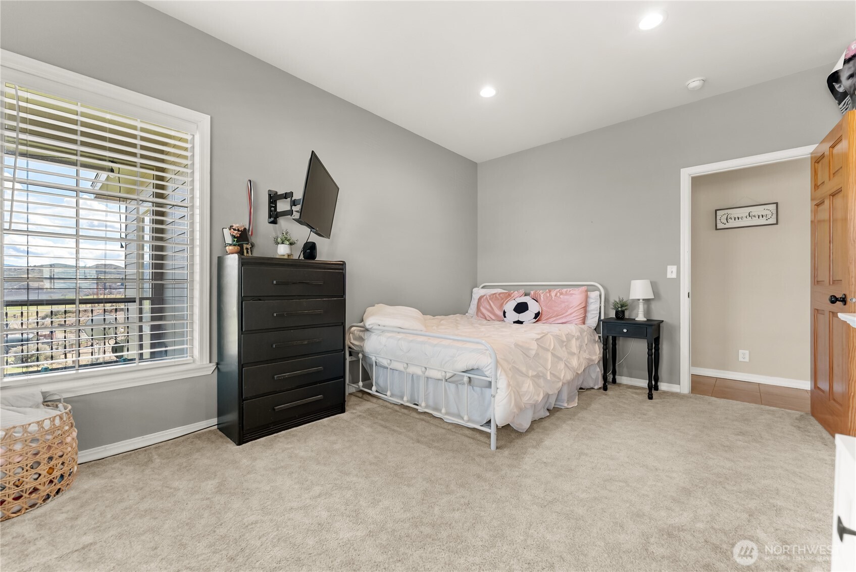 31 Rooster Flats , Oroville, WA 98844