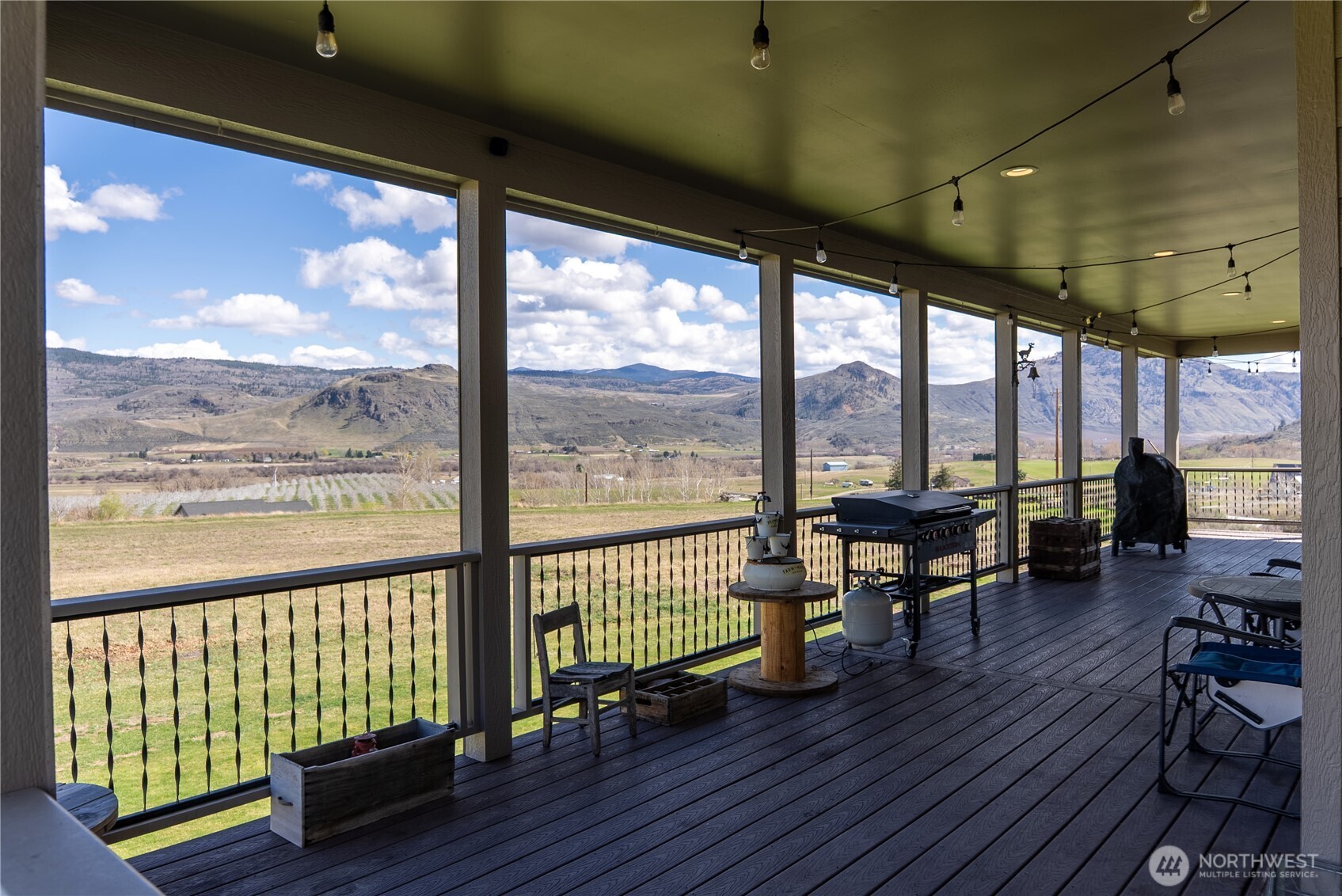 31 Rooster Flats , Oroville, WA 98844