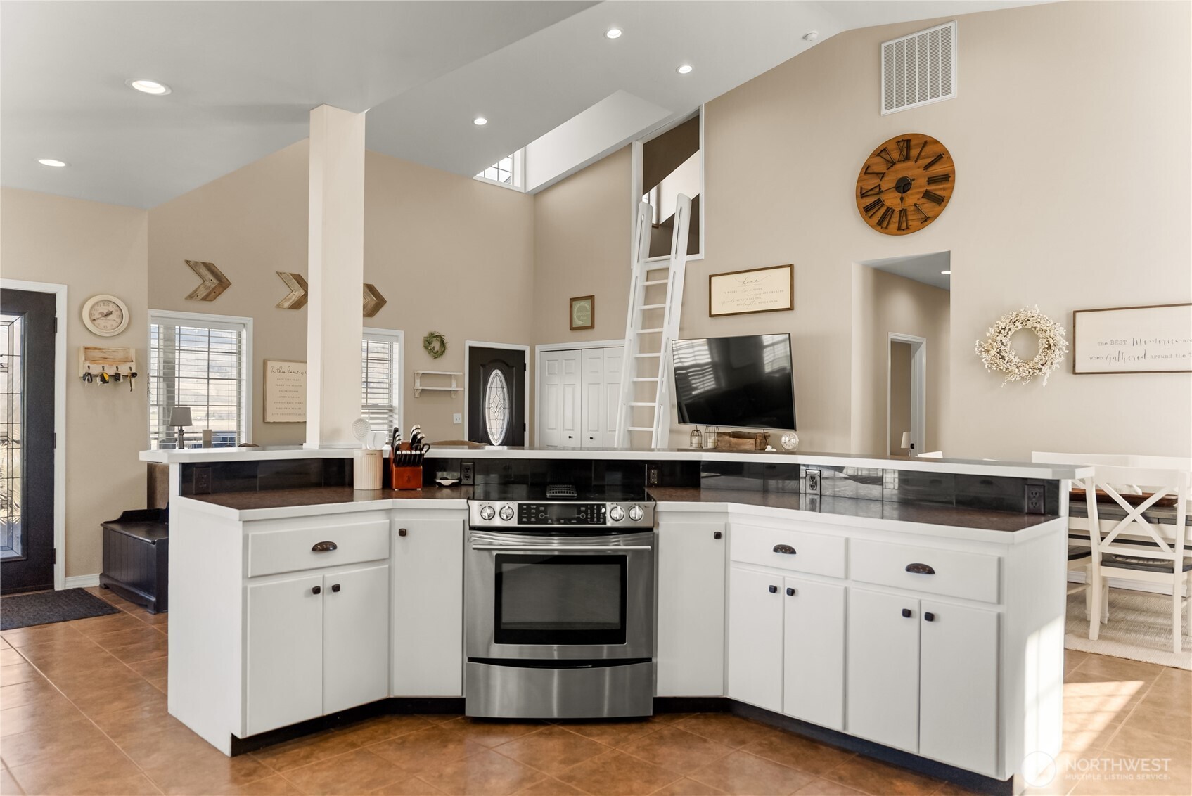 31 Rooster Flats , Oroville, WA 98844