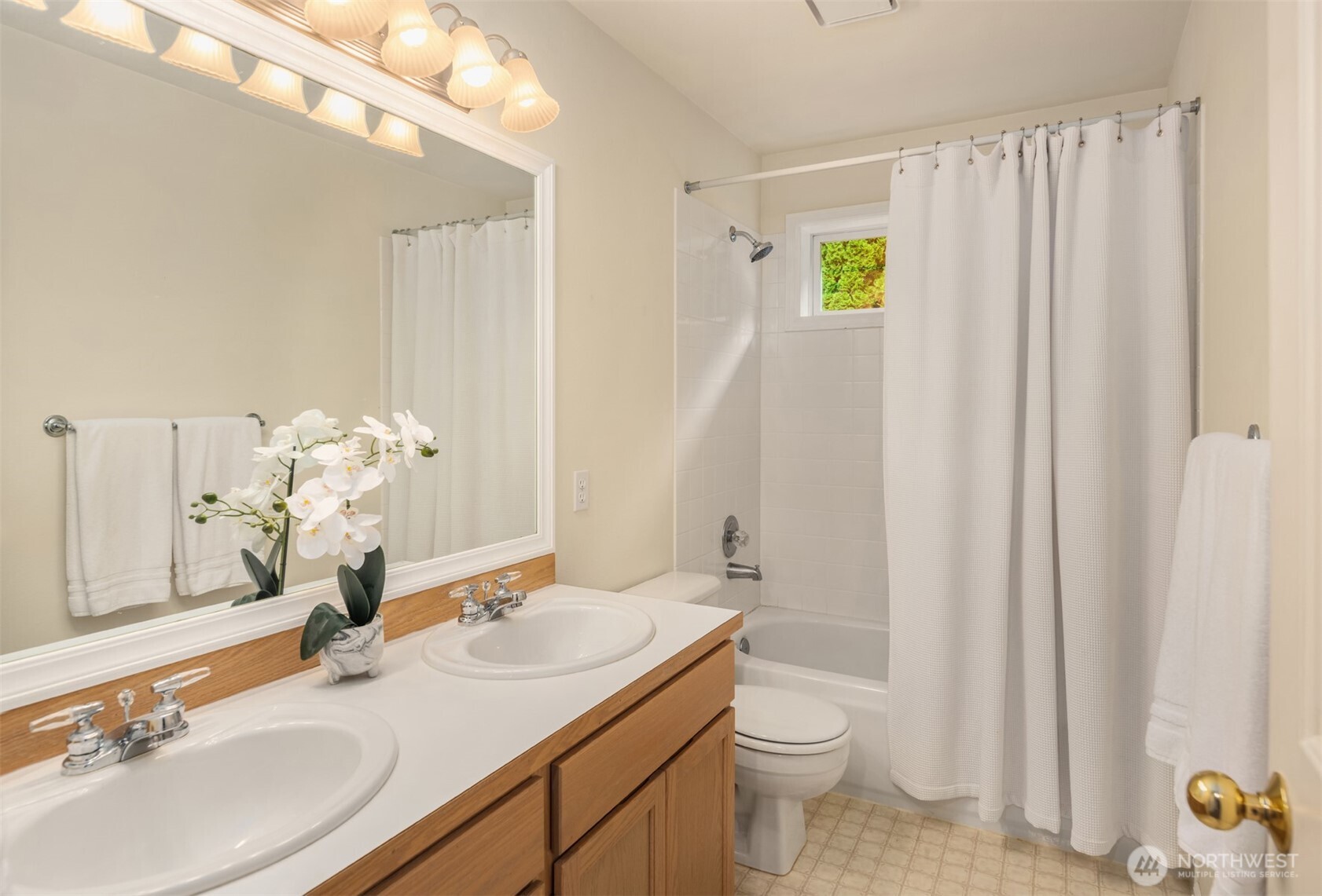 10330 NE 151st Place , Bothell, WA 98011