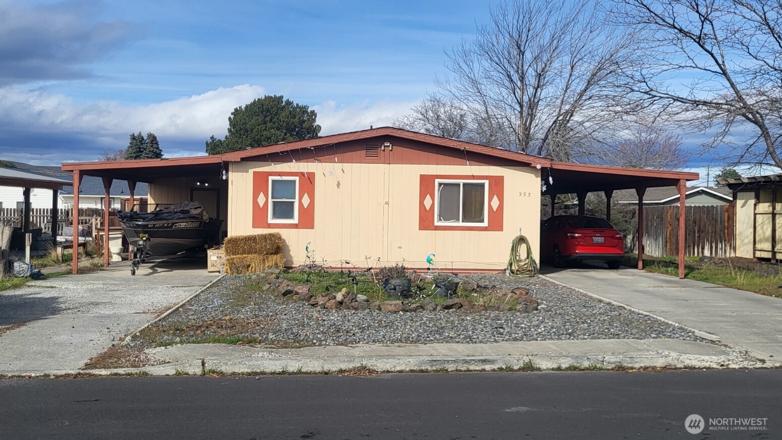 353 5th Avenue SE, Ephrata, WA 98823