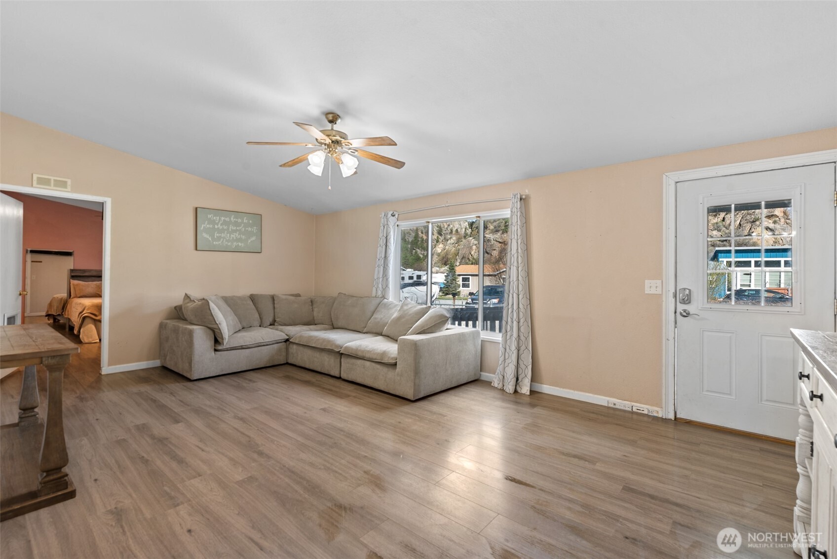 14934 Golden Delicious , Entiat, WA 98822