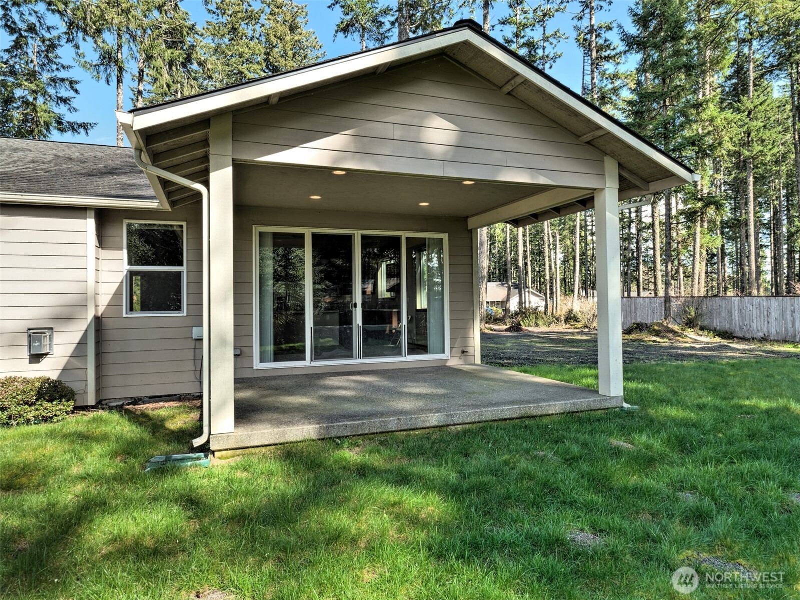30 E Lilly Pond Lane , Shelton, WA 98584