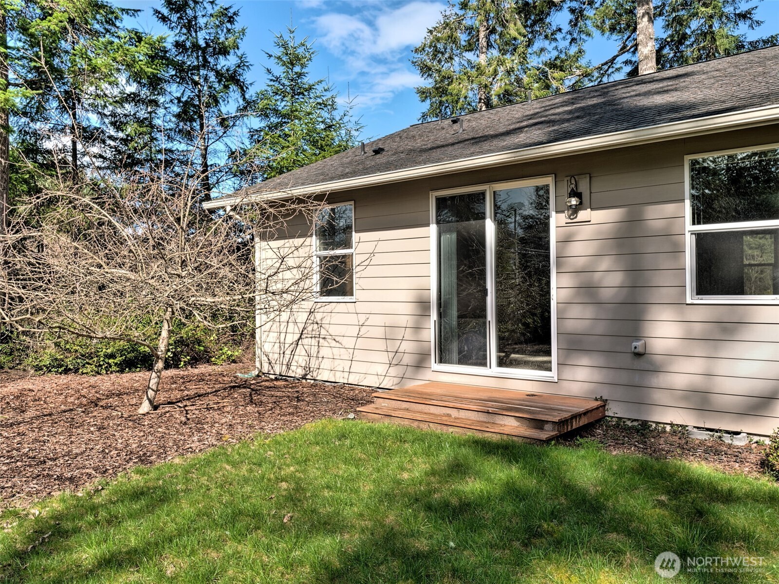 30 E Lilly Pond Lane , Shelton, WA 98584