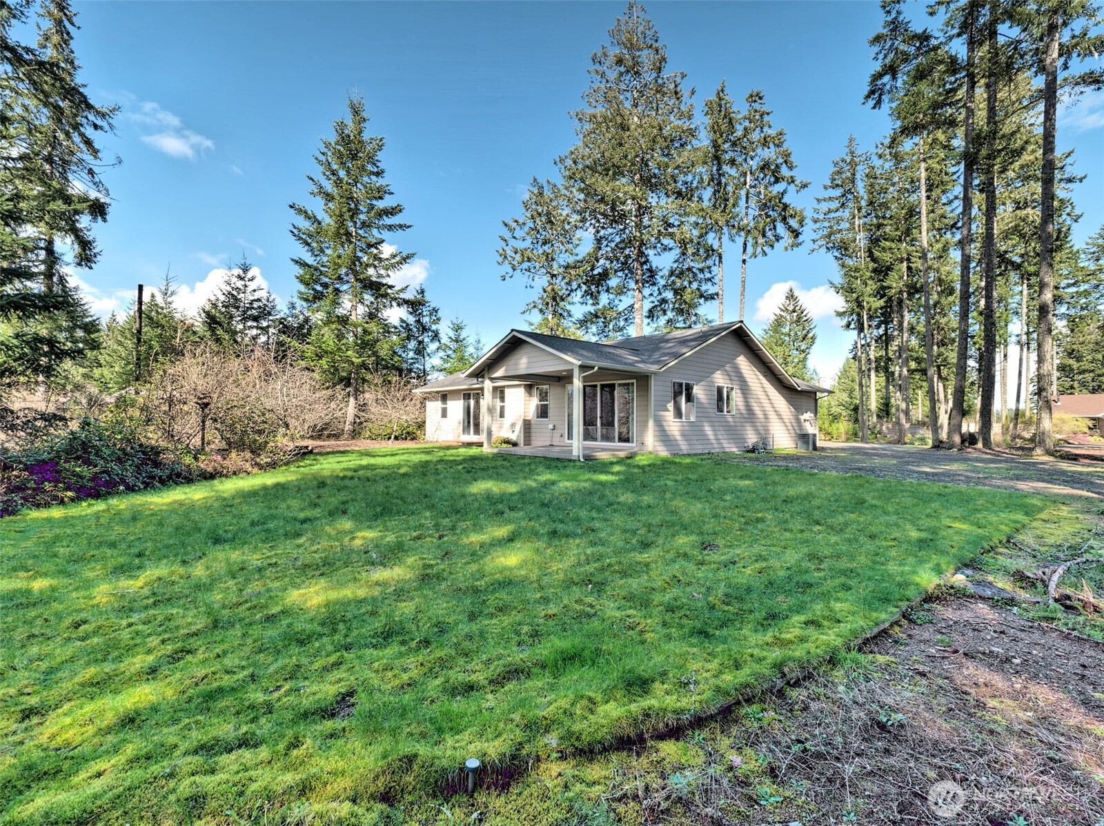 30 E Lilly Pond Lane , Shelton, WA 98584