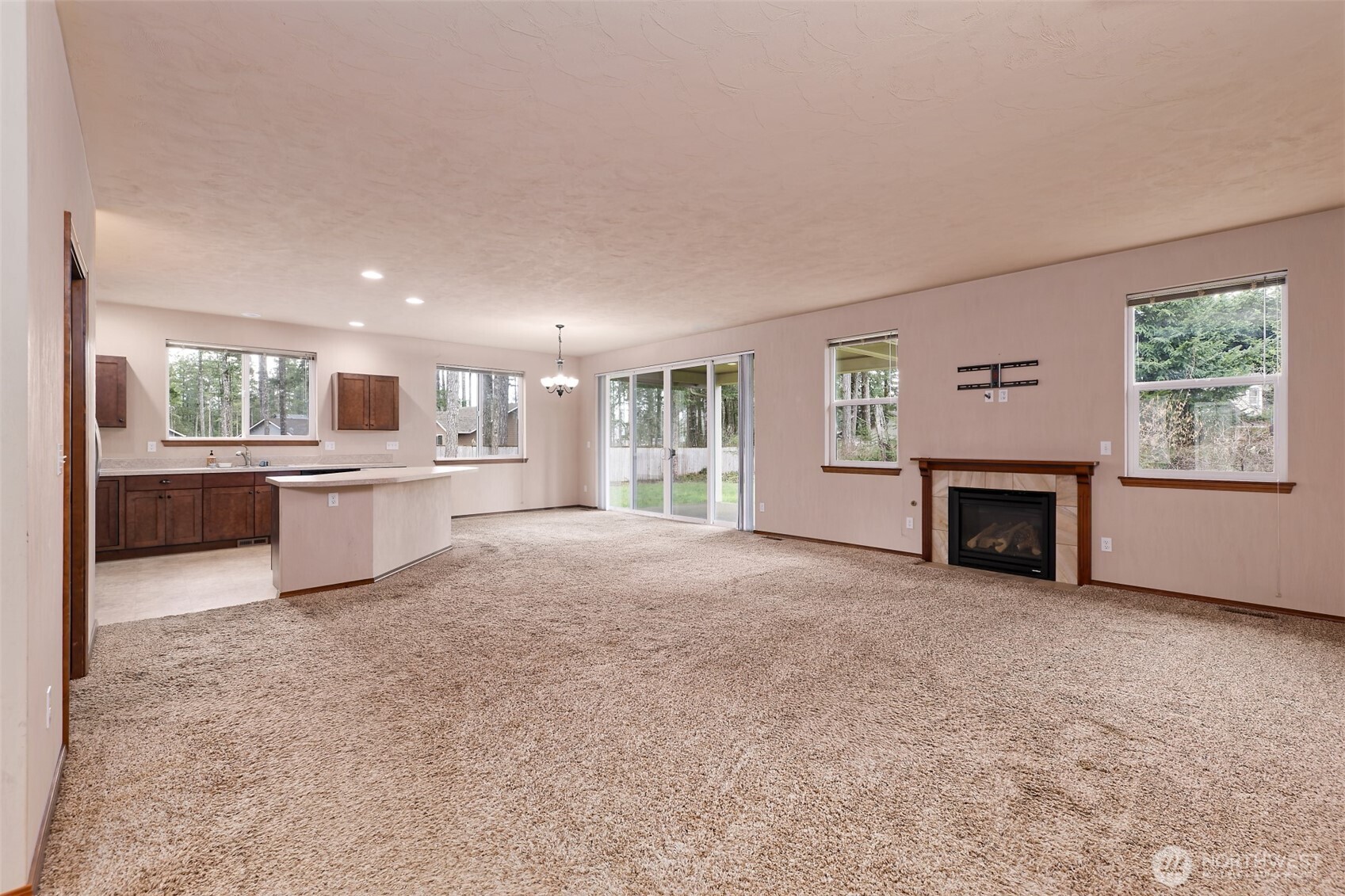 30 E Lilly Pond Lane , Shelton, WA 98584