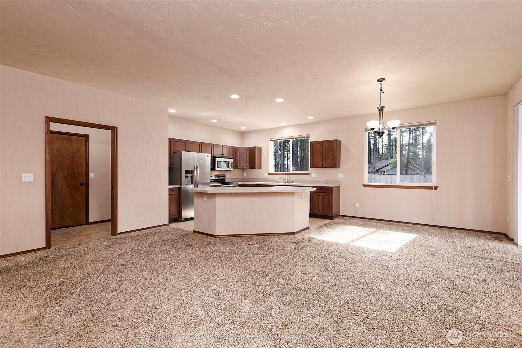 30 E Lilly Pond Lane , Shelton, WA 98584