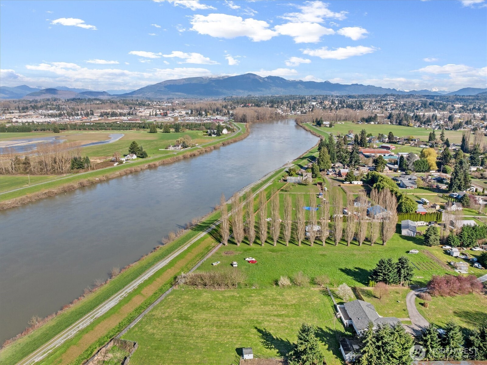 17771 Dunbar Road , Mount Vernon, WA 98273