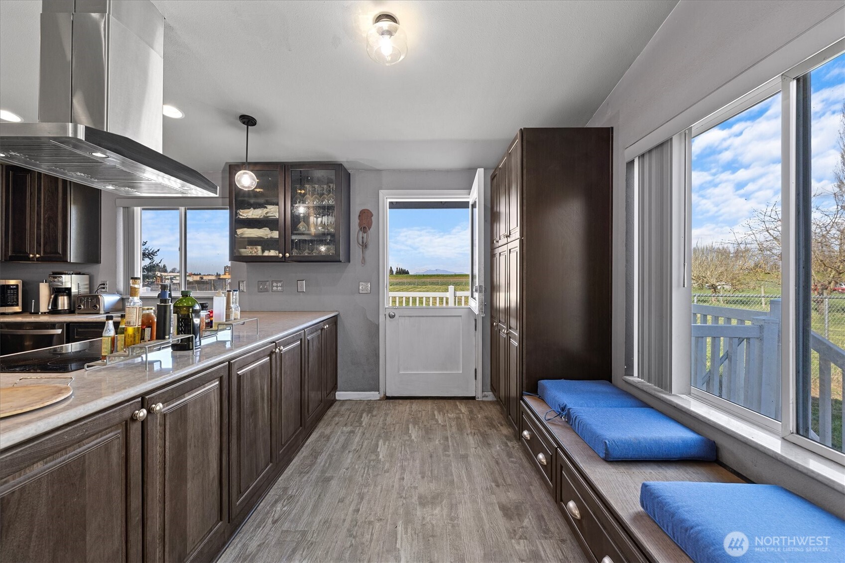 17771 Dunbar Road , Mount Vernon, WA 98273