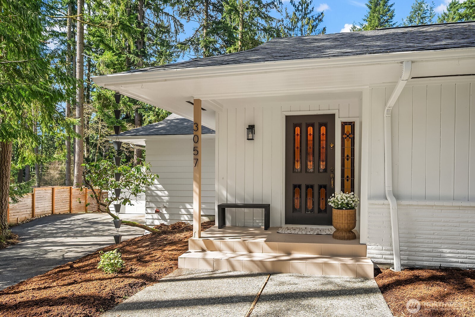 3057 241st Avenue SE, Sammamish, WA 98075