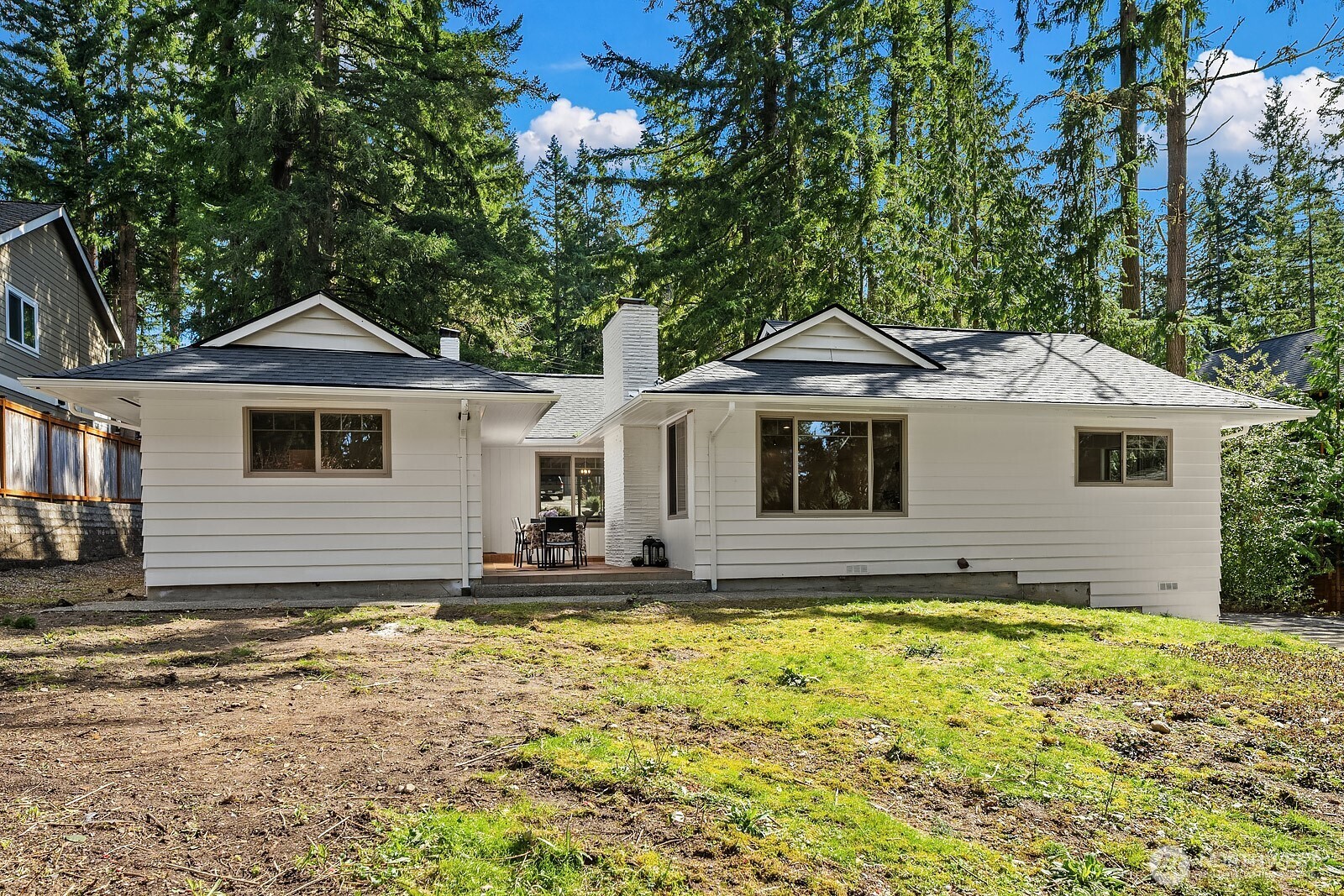 3057 241st Avenue SE, Sammamish, WA 98075