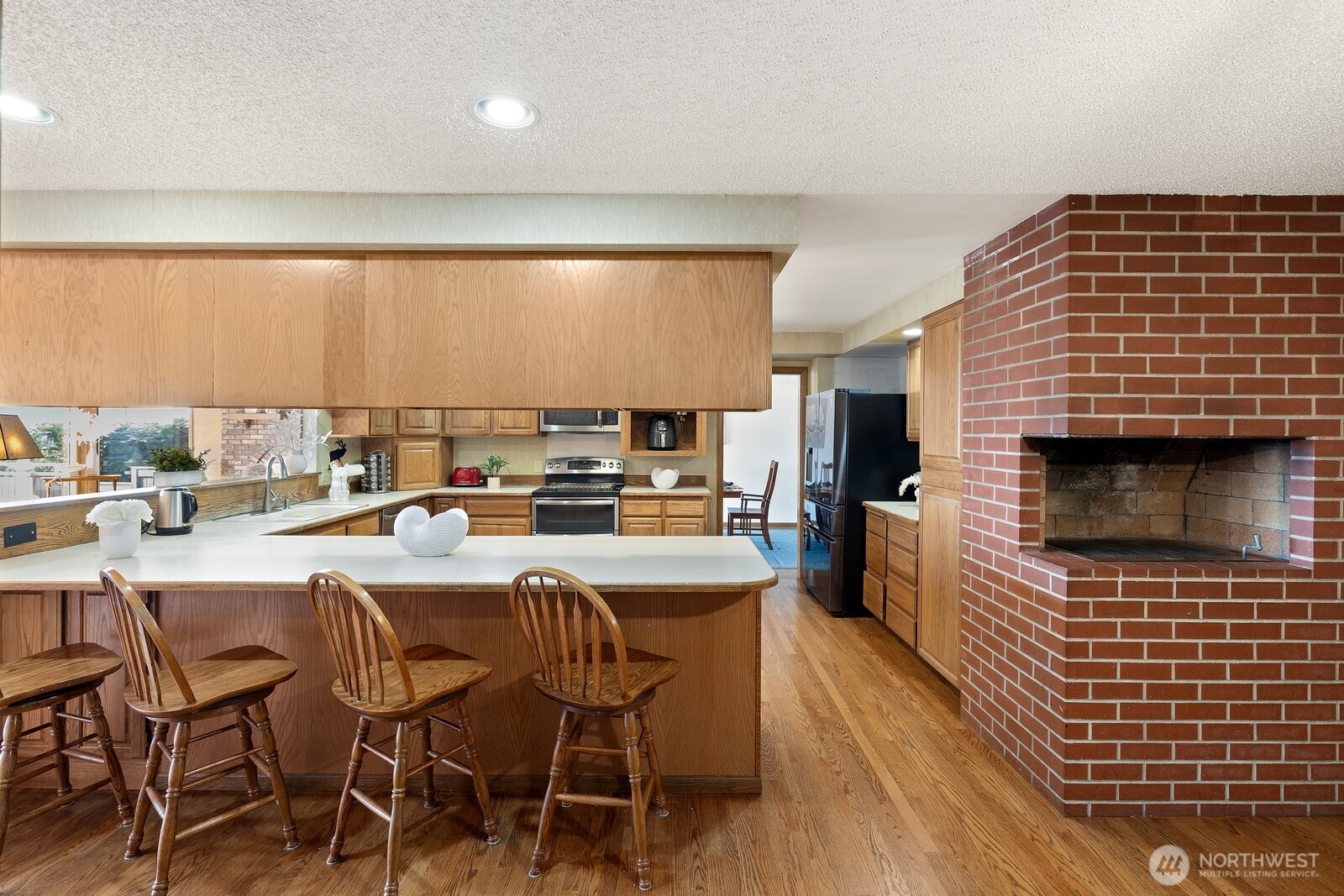 1656 S Geiger Street , Tacoma, WA 98465-1510