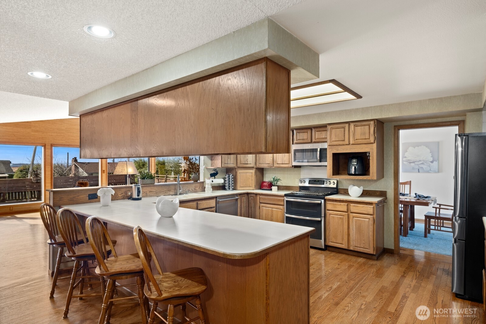 1656 S Geiger Street , Tacoma, WA 98465-1510