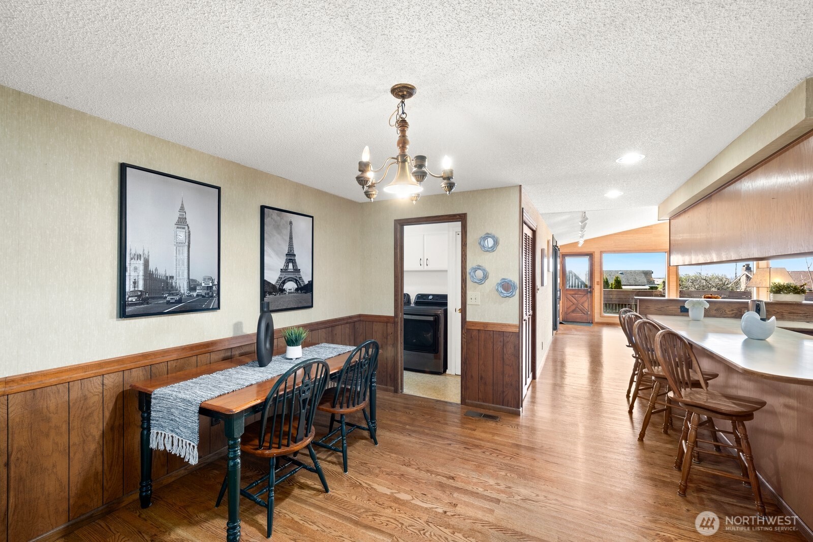 1656 S Geiger Street , Tacoma, WA 98465-1510