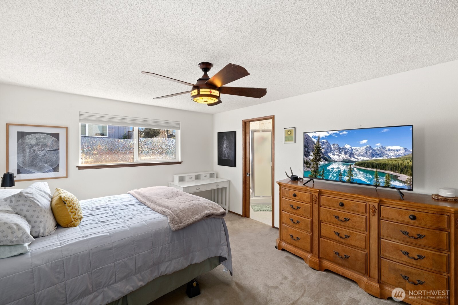 1656 S Geiger Street , Tacoma, WA 98465-1510