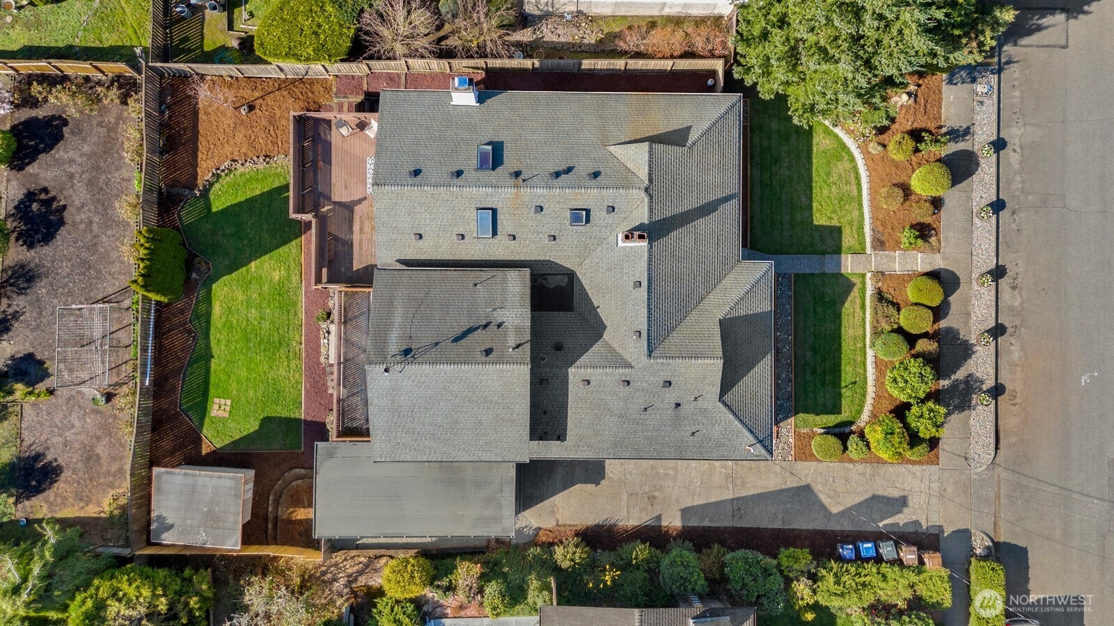 1656 S Geiger Street , Tacoma, WA 98465-1510