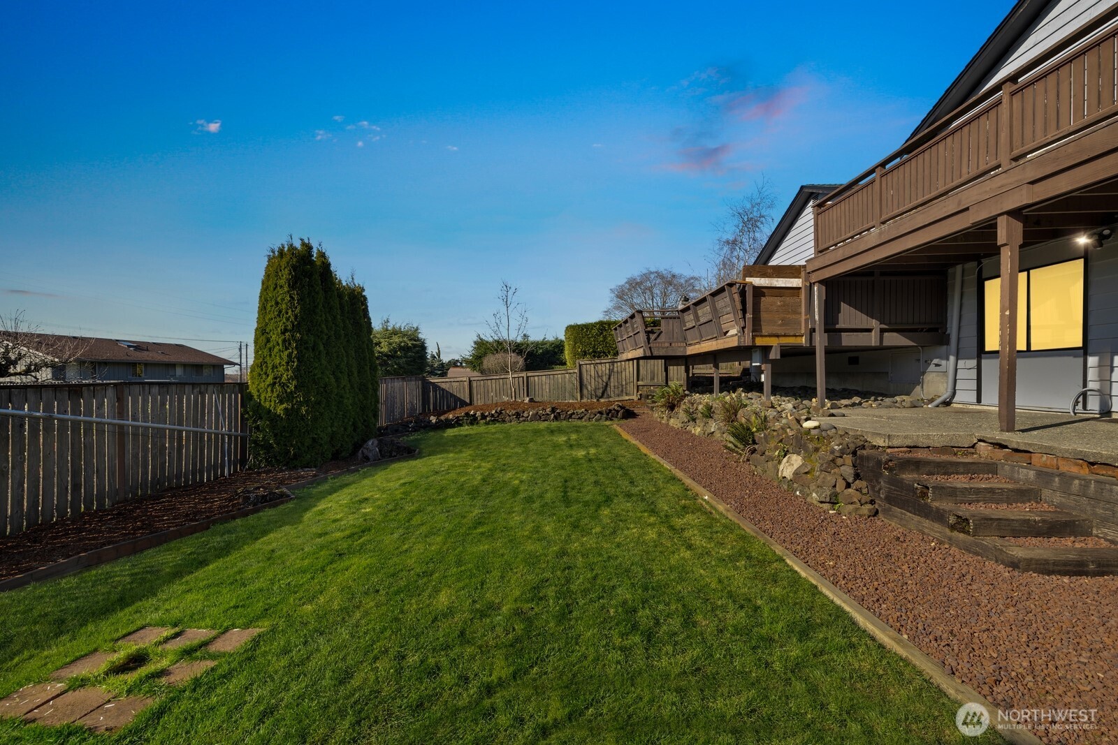 1656 S Geiger Street , Tacoma, WA 98465-1510