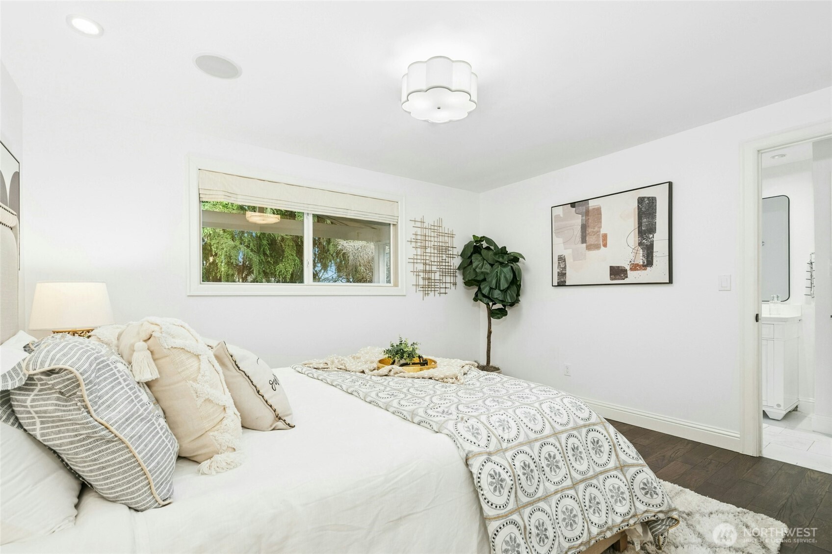 13416 NE 70th Street , Redmond, WA 98052