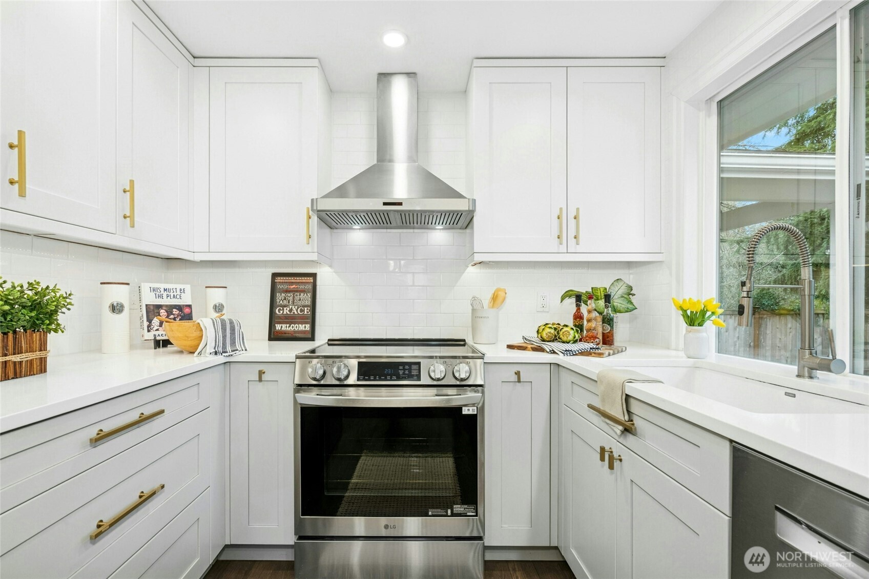 13416 NE 70th Street , Redmond, WA 98052