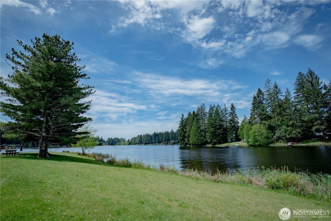 170 E Lakeshore Drive E, Shelton, WA 98524