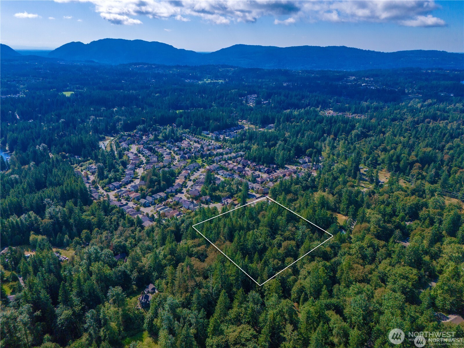 25010 SE 17th Street , Sammamish, WA 98075