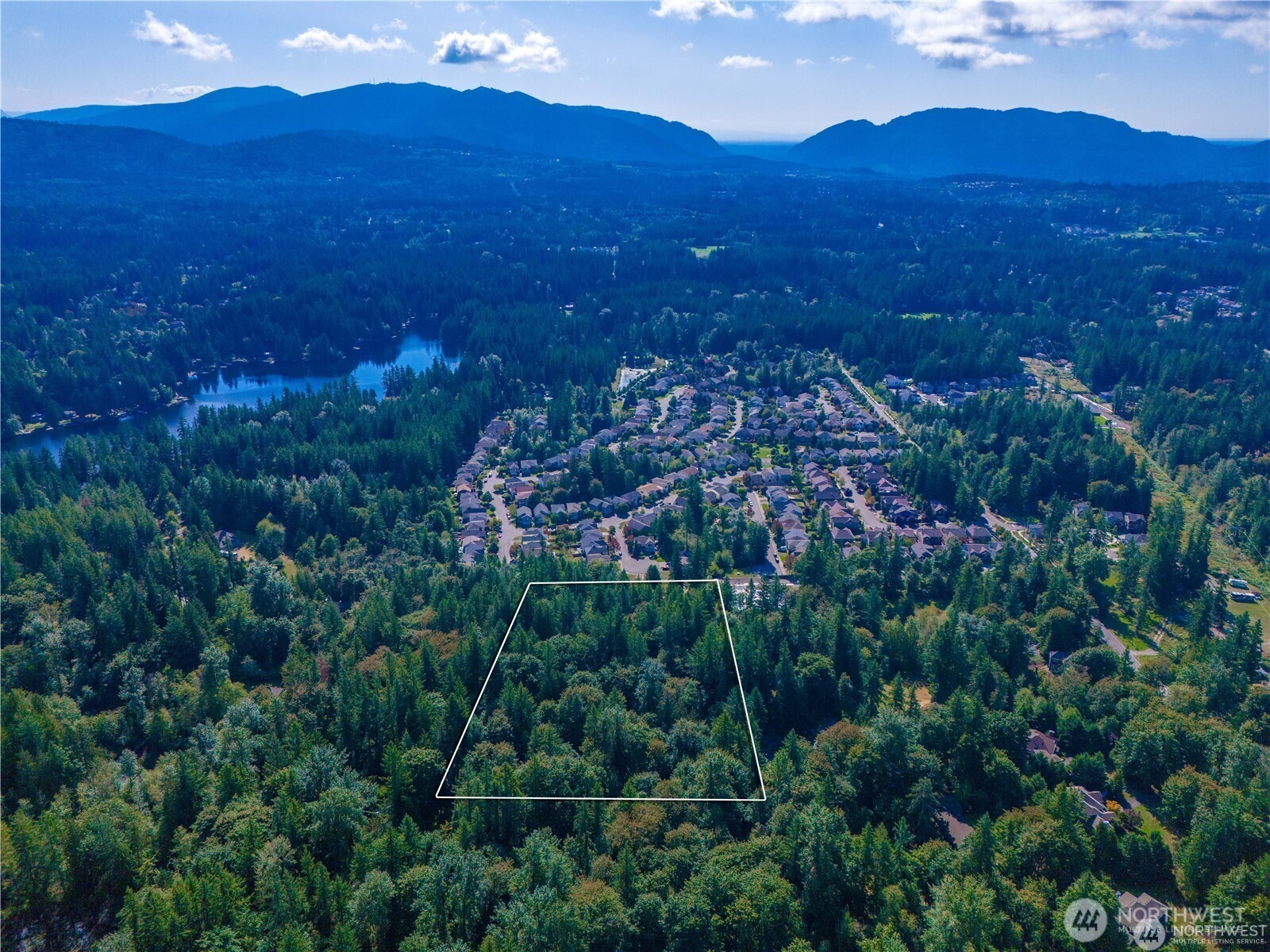 25010 SE 17th Street , Sammamish, WA 98075