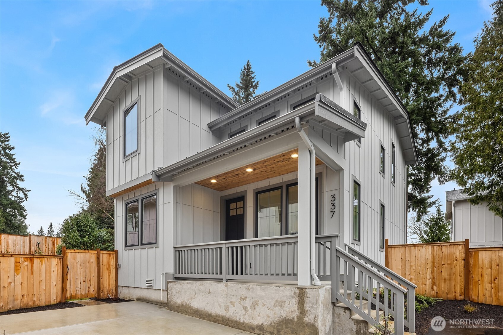 337 18th Avenue , Kirkland, WA 98033