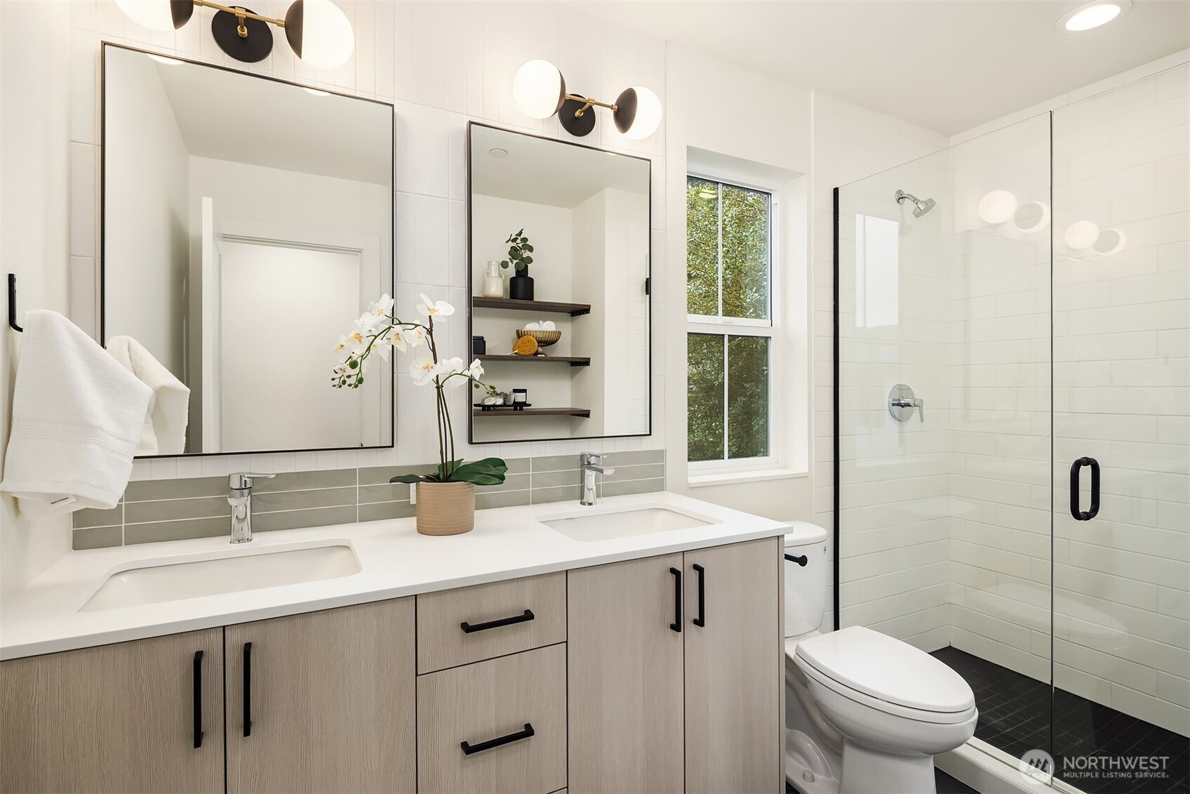 337 18th Avenue , Kirkland, WA 98033