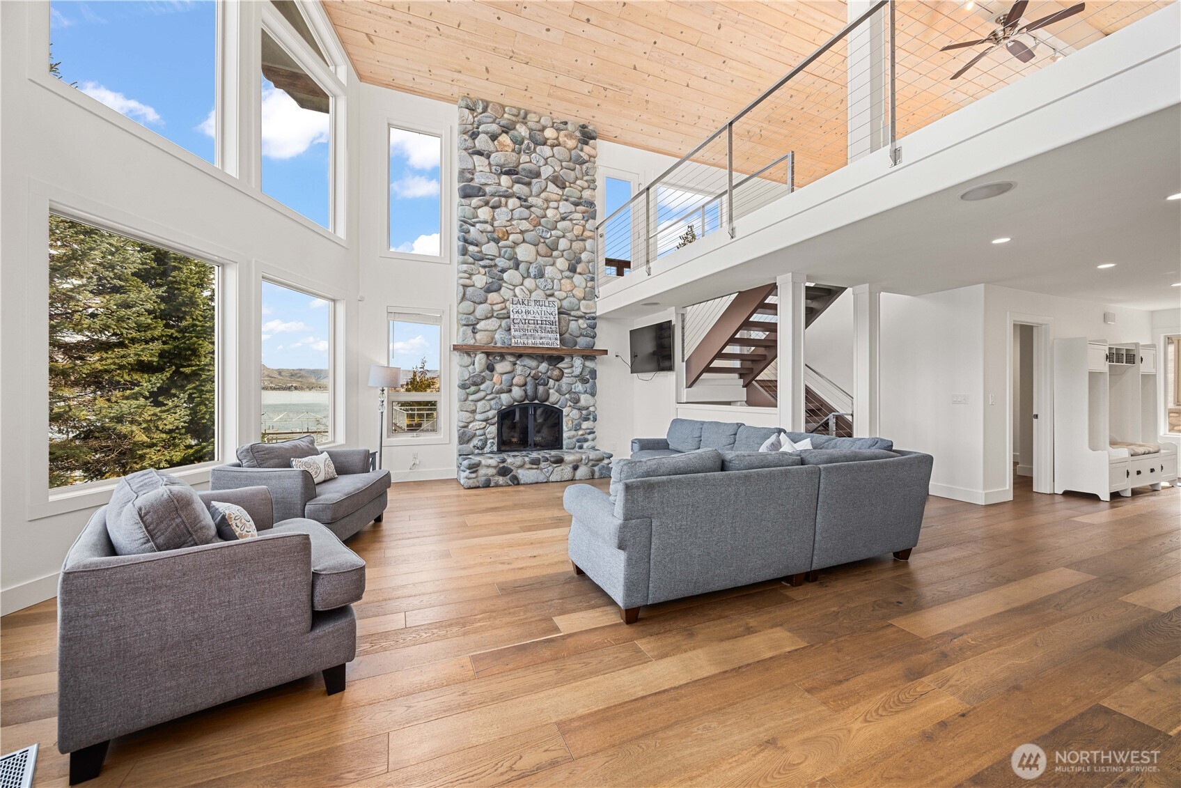 21 Grace Lane , Chelan, WA 98816