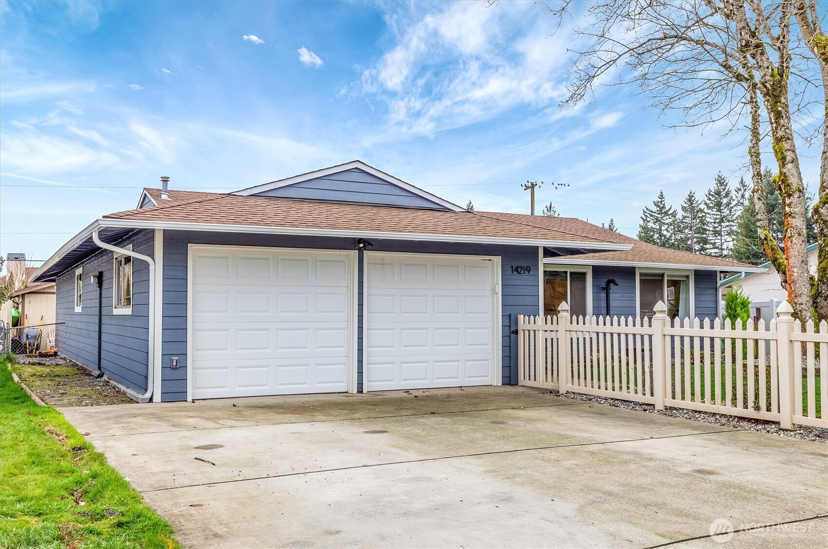 14219 SE 259th Place , Kent, WA 98042