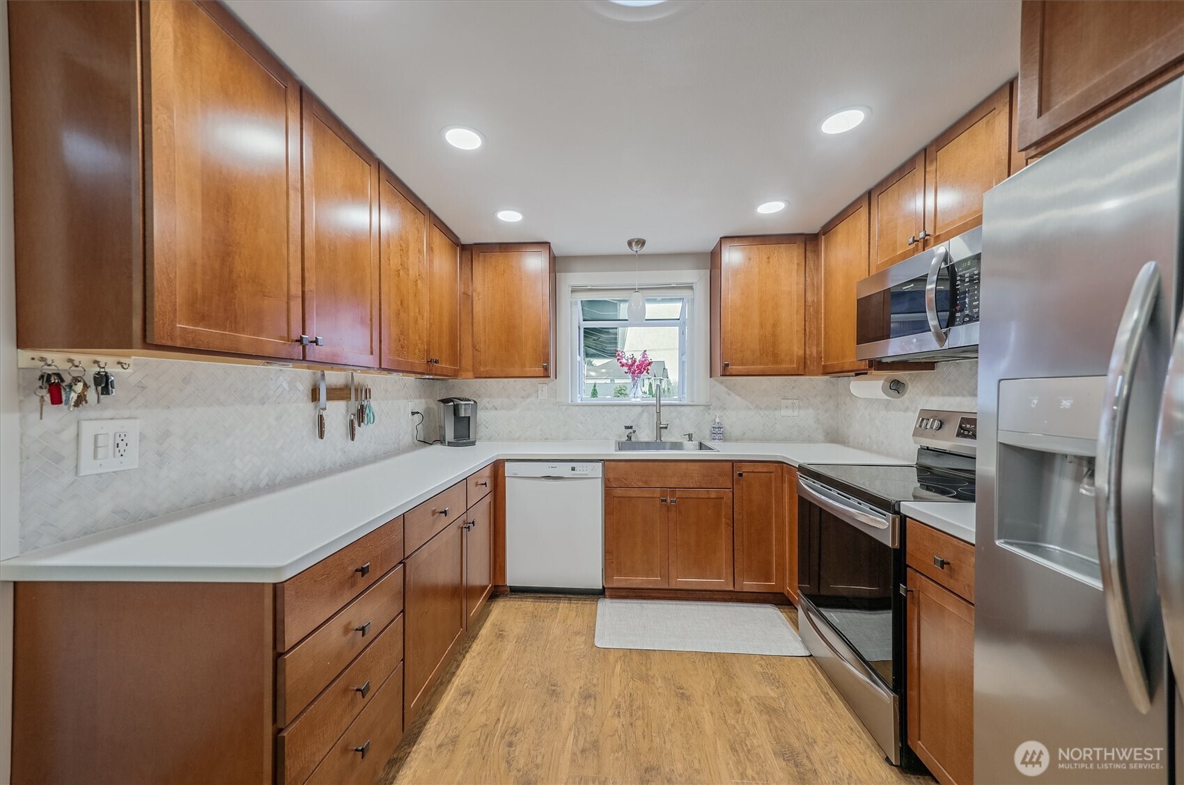 14219 SE 259th Place , Kent, WA 98042