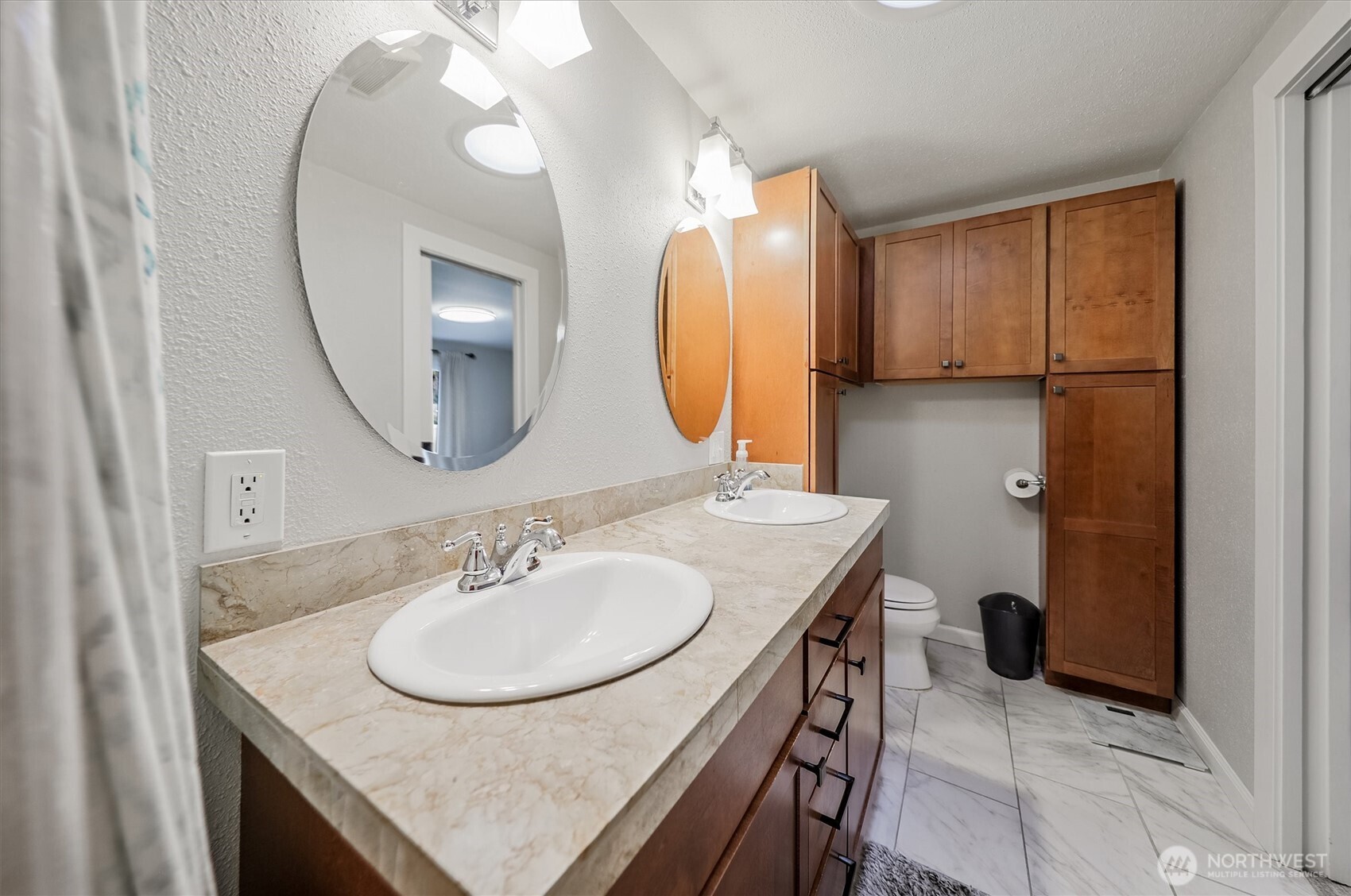 14219 SE 259th Place , Kent, WA 98042