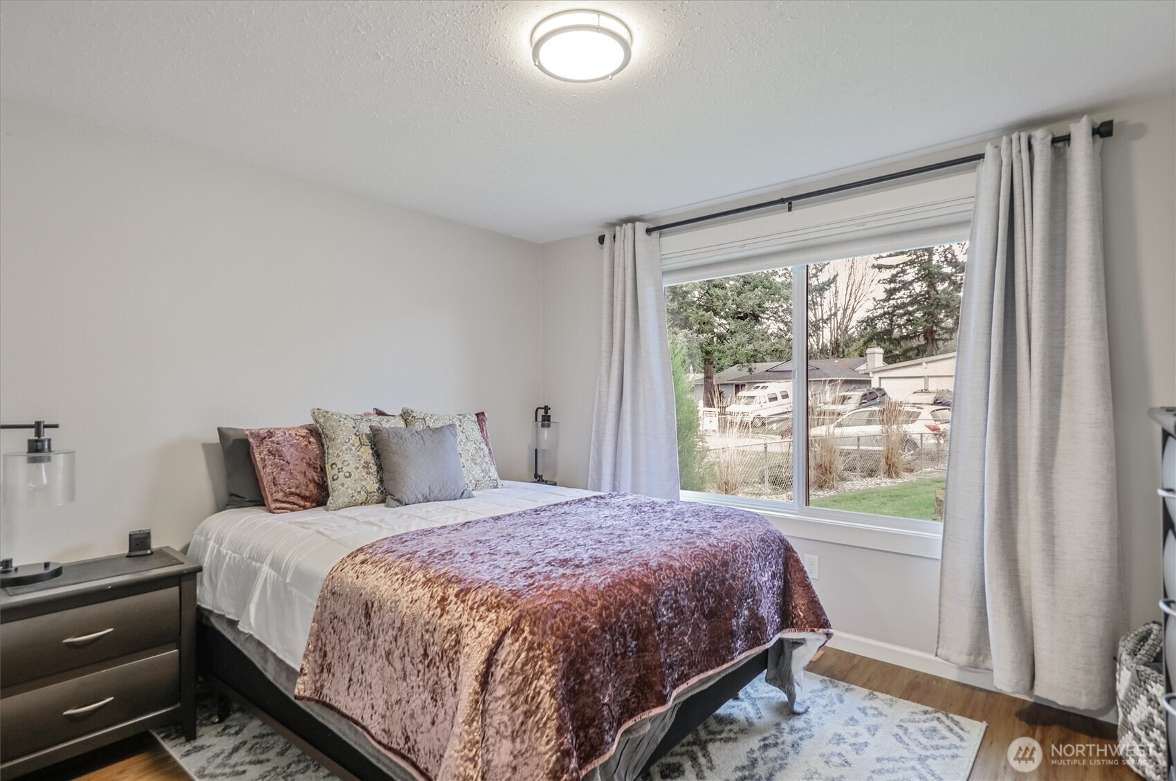 14219 SE 259th Place , Kent, WA 98042