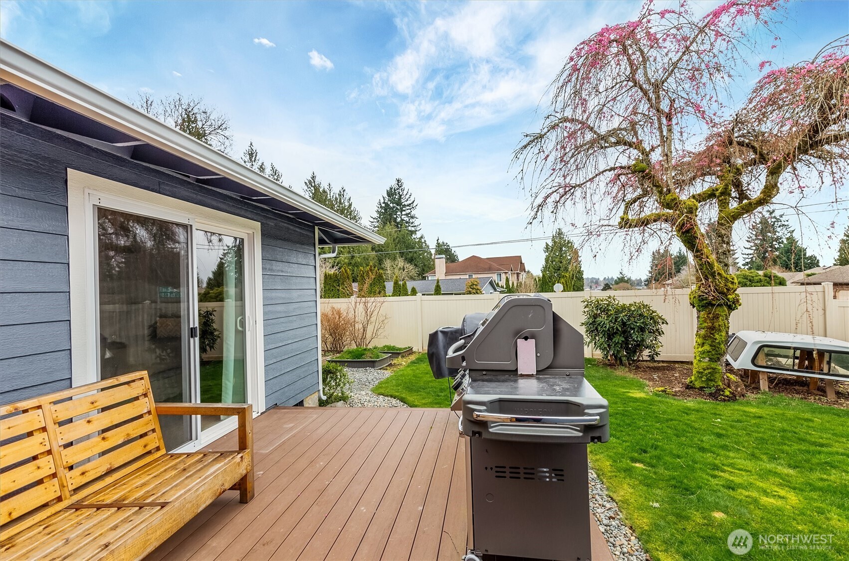 14219 SE 259th Place , Kent, WA 98042