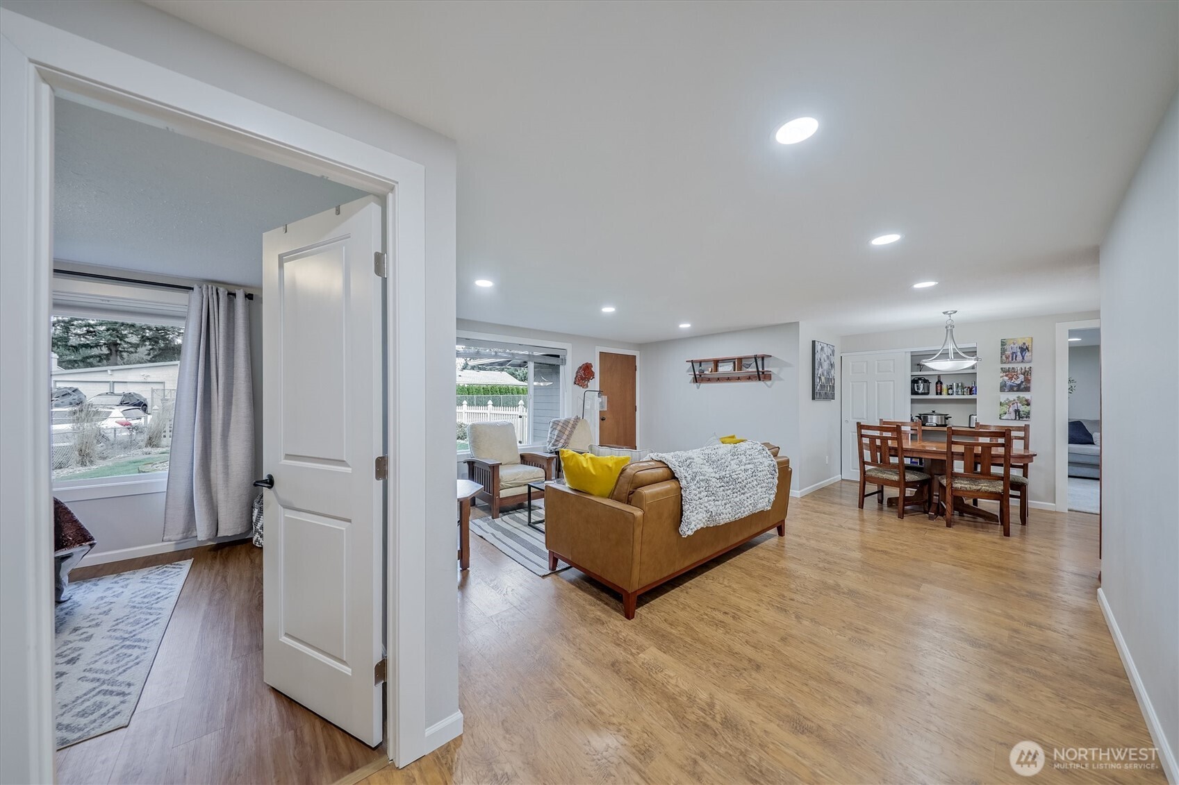 14219 SE 259th Place , Kent, WA 98042