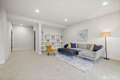20513 Richmond Road , Bothell, WA 98012 - Photo 32