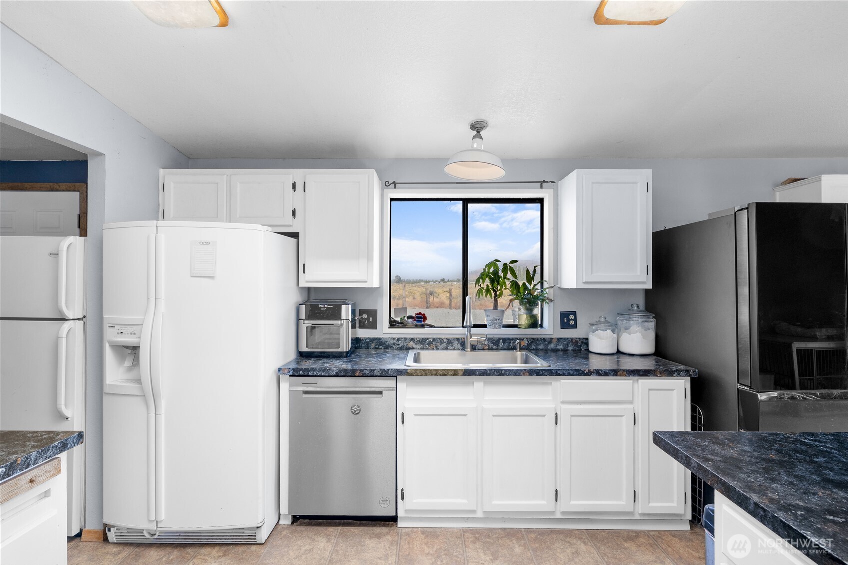 20842 Rd 24.7 SW, Mattawa, WA 99349