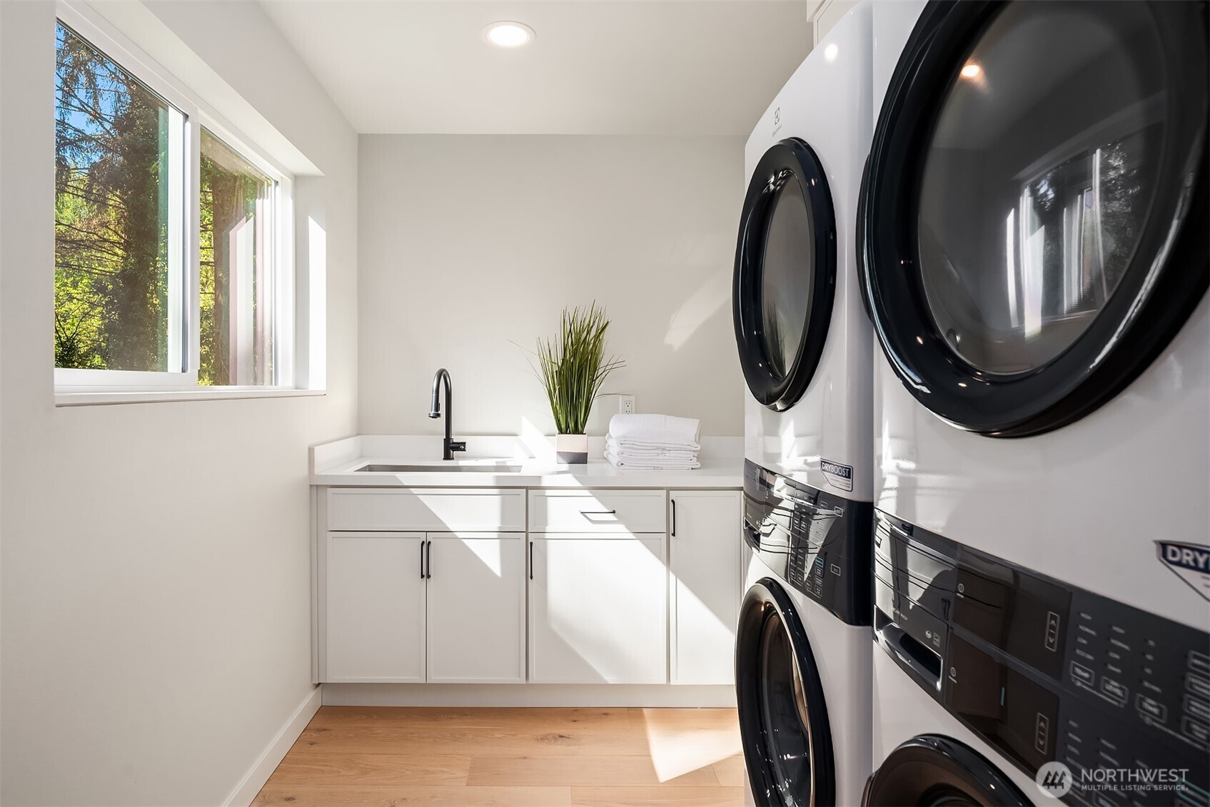 13321 108th Avenue NE #A, Kirkland, WA 98034