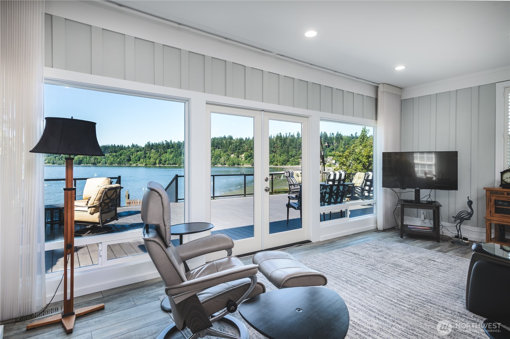 13532 Slice Street , Anacortes, WA 98221