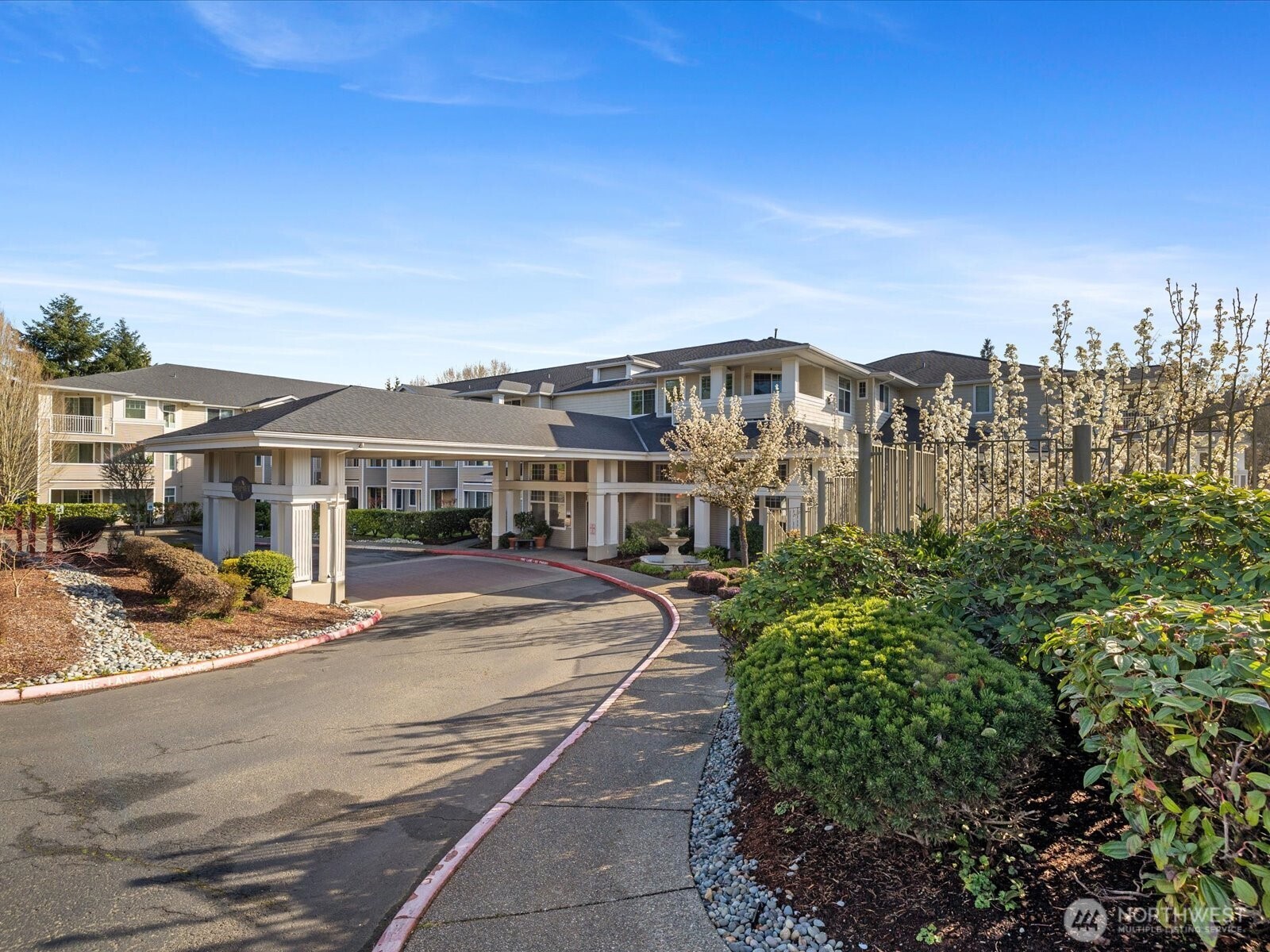 2244 132nd Avenue SE #B214, Bellevue, WA 98005