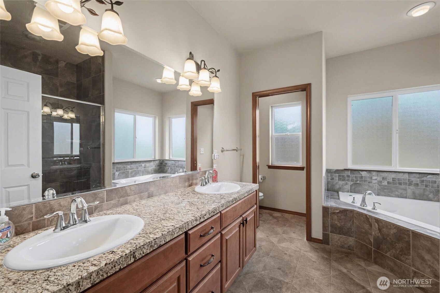 7618 137th Avenue SE, Snohomish, WA 98290