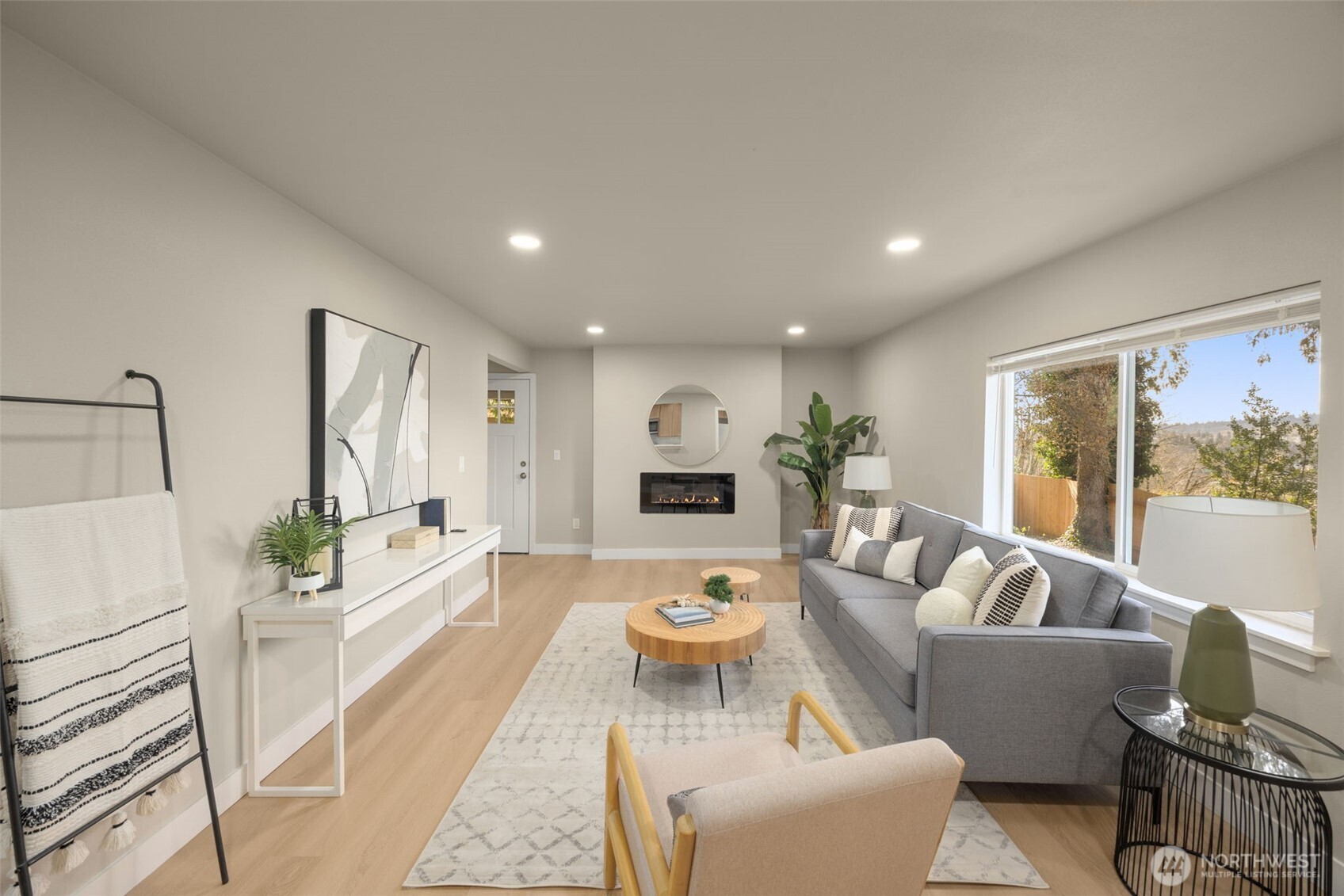 12041 S 56th Place , Seattle, WA 98178