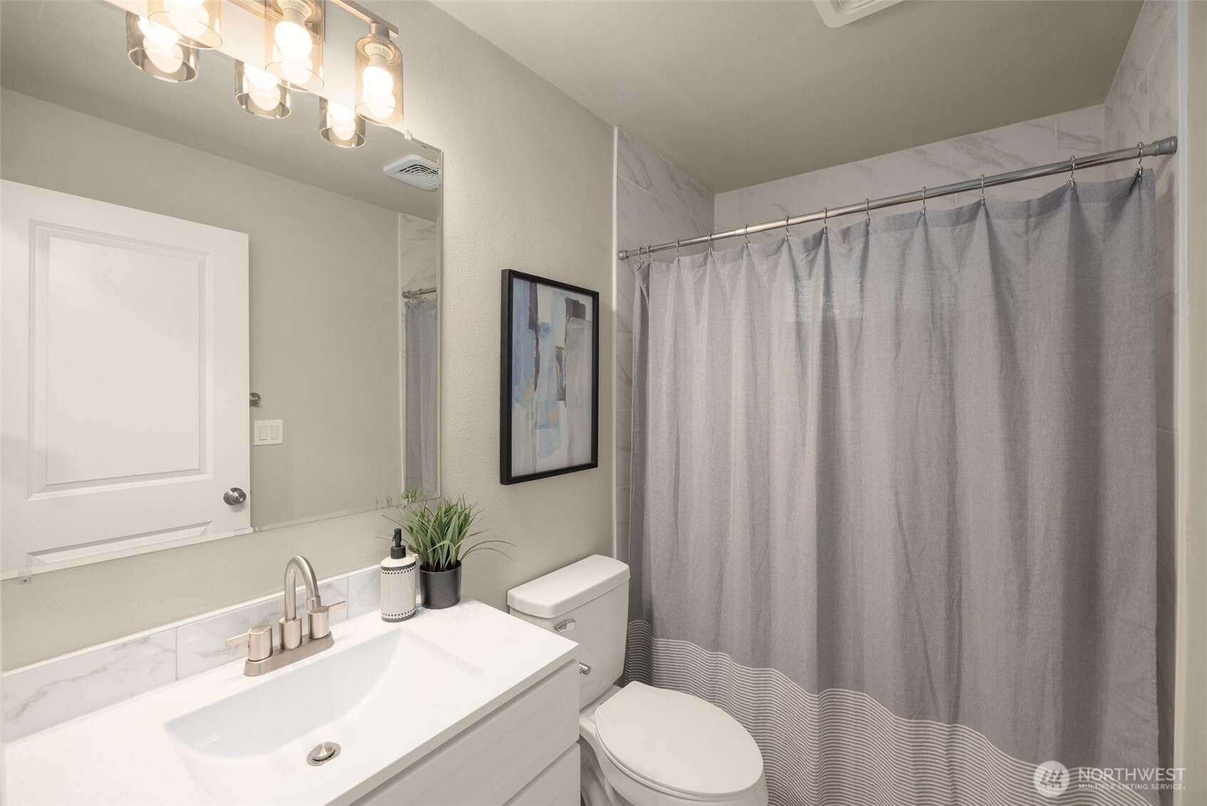 12041 S 56th Place , Seattle, WA 98178